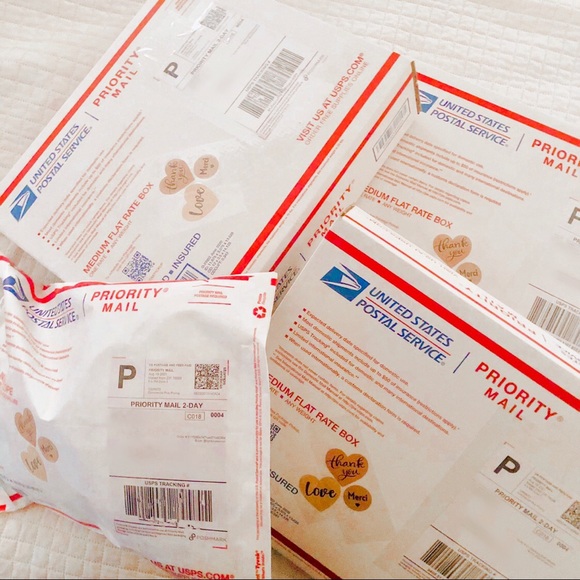 Let Me Make Your Purchase Special! 🥂🖤✨ - Picture 2 of 16